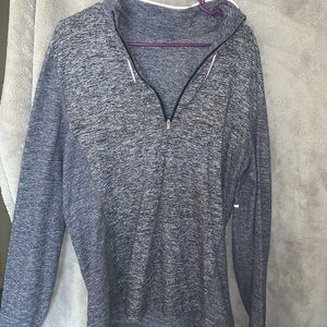 Lululemon pull-over
